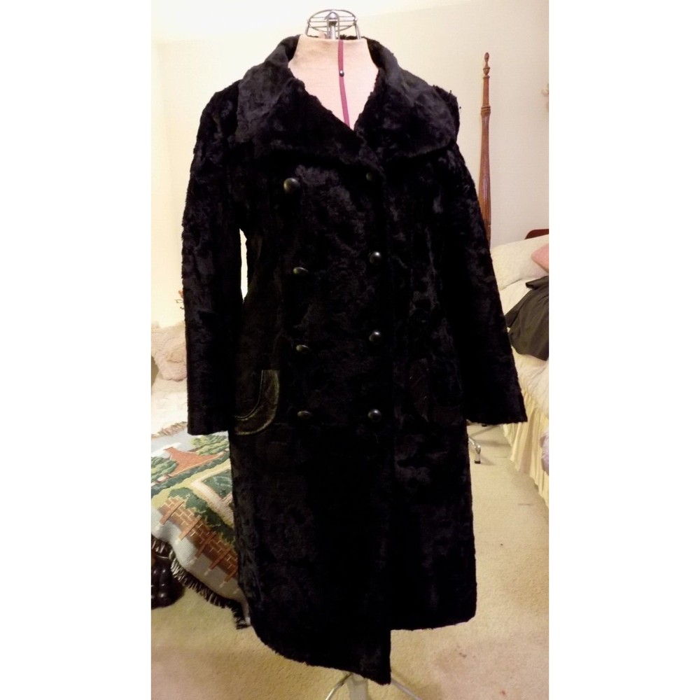 Vintage 1960s Womens Lassie Crushed Velvet Coat SIZE SMALL to MEDIUM Satin Lined